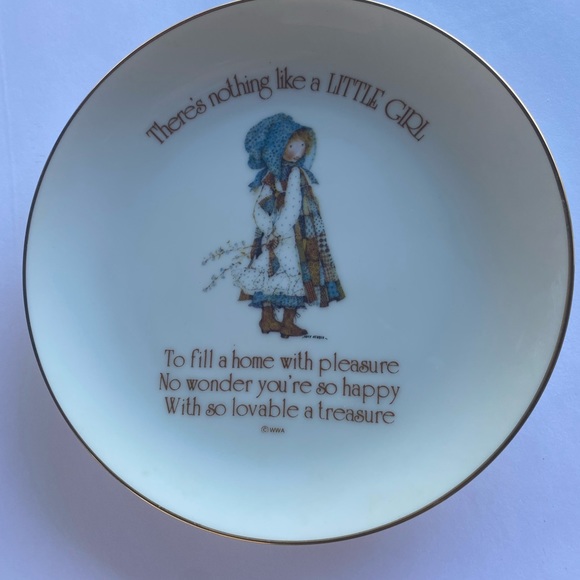 Lasting Memories Porcelain Plate (6 1/4” In Diameter) and a 1991 Precious Moment - Picture 3 of 4